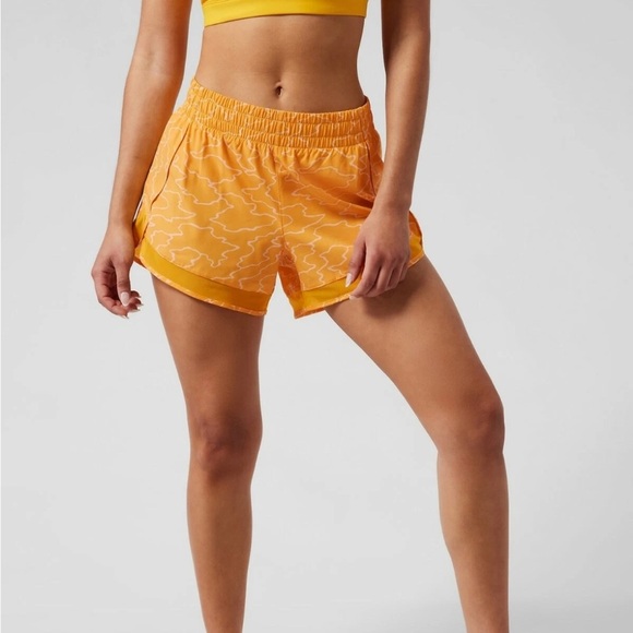 Athleta Pants - Athleta Marigold Athletic Shorts with‎ Elastic Waistband